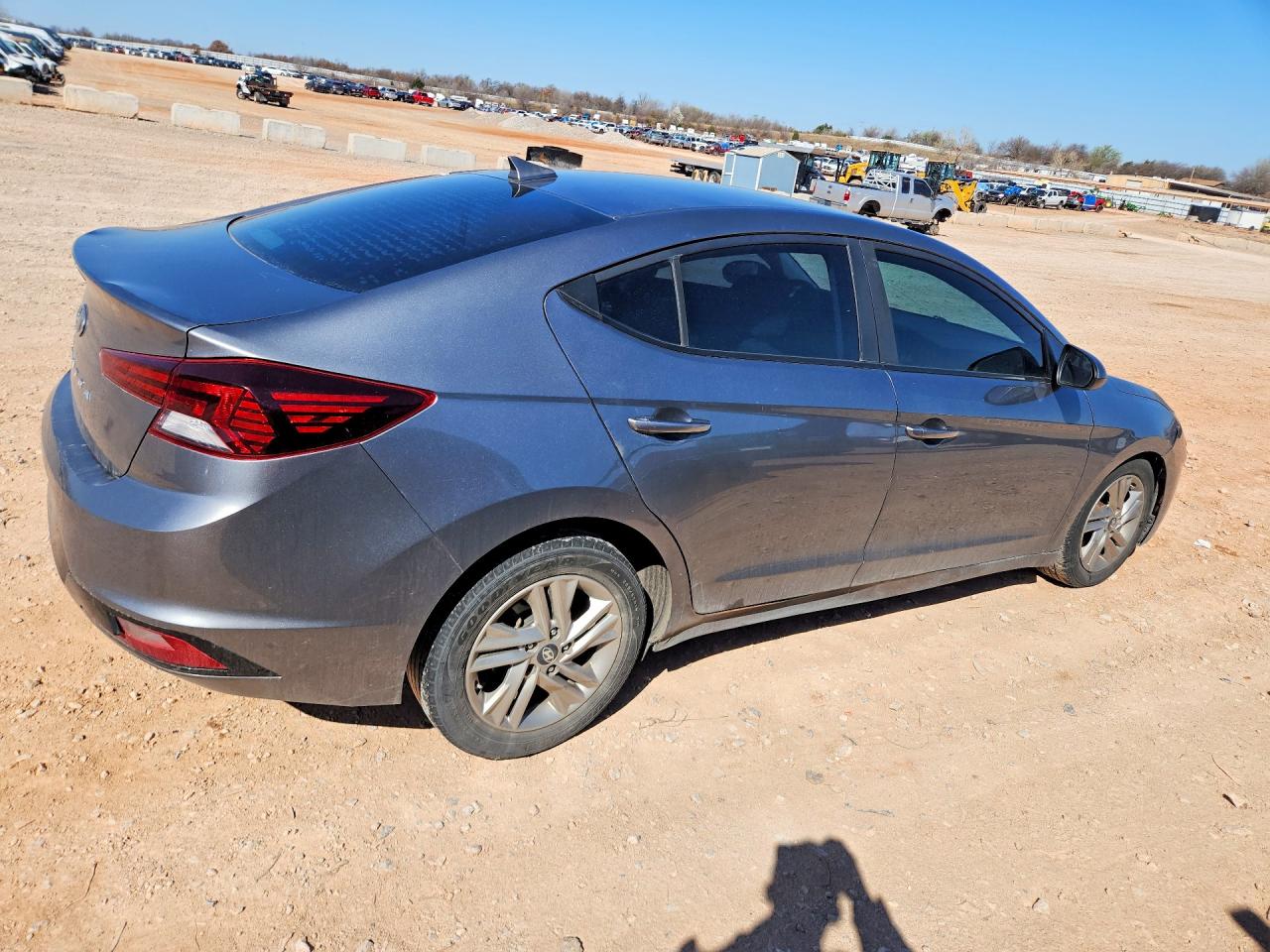 Hyundai ELANTRA Sel