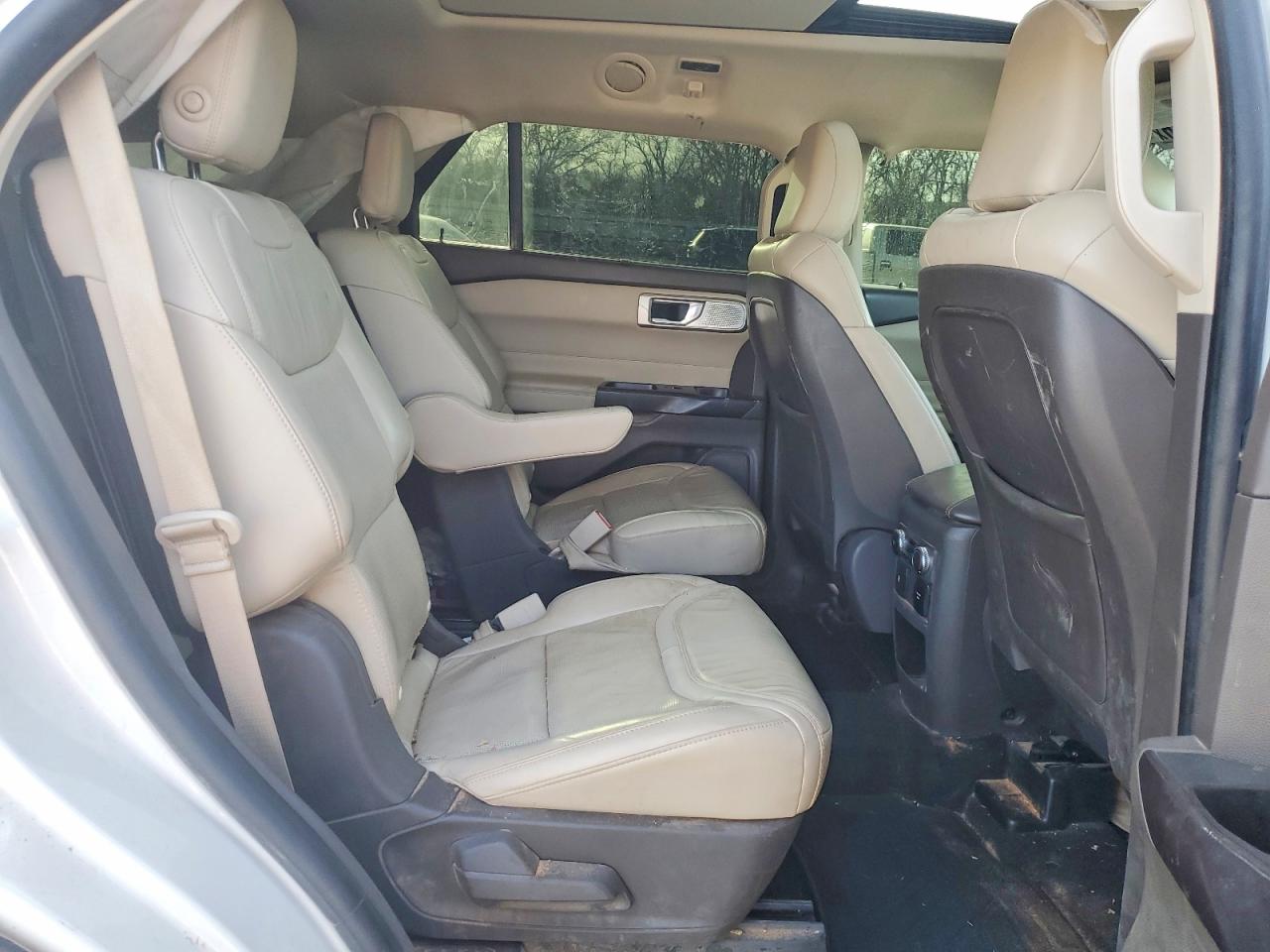 Ford Explorer Platinum