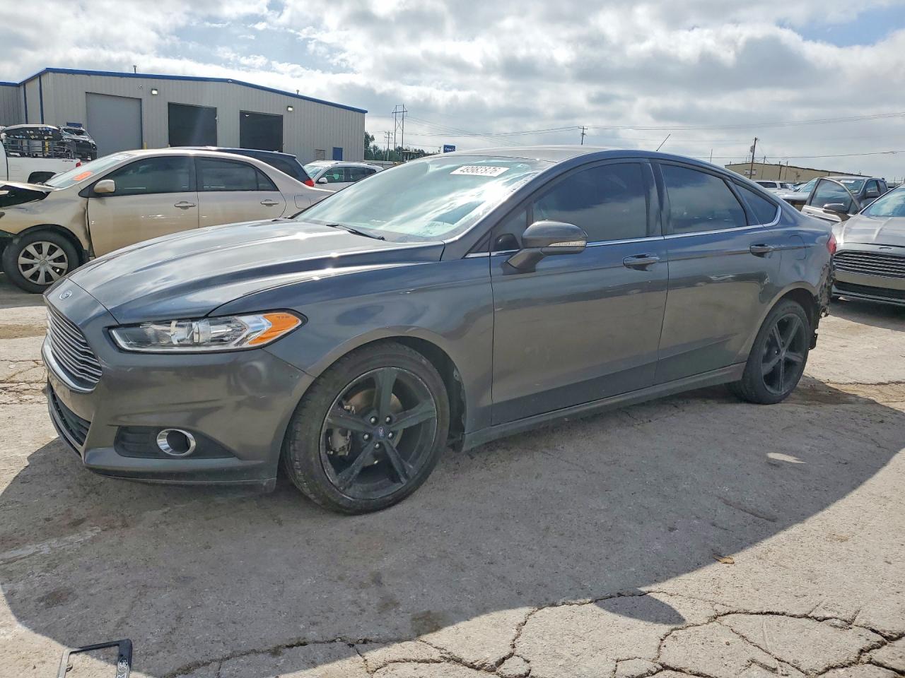 Salvage Ford Fusion Image