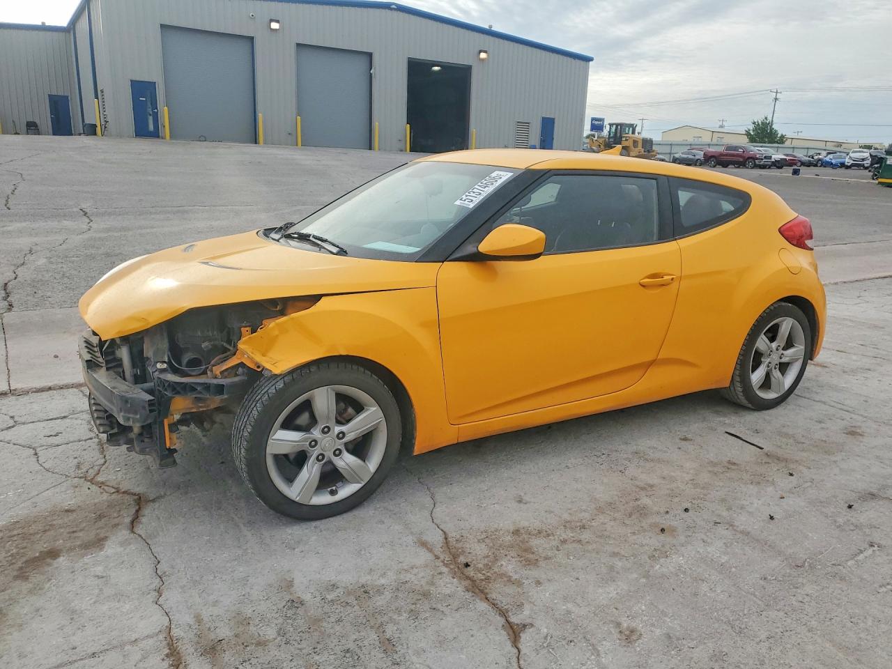Salvage Hyundai VELOSTER Image