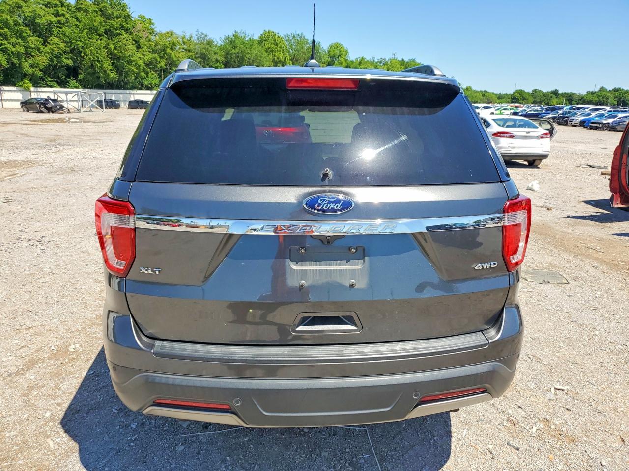 Ford Explorer Xlt