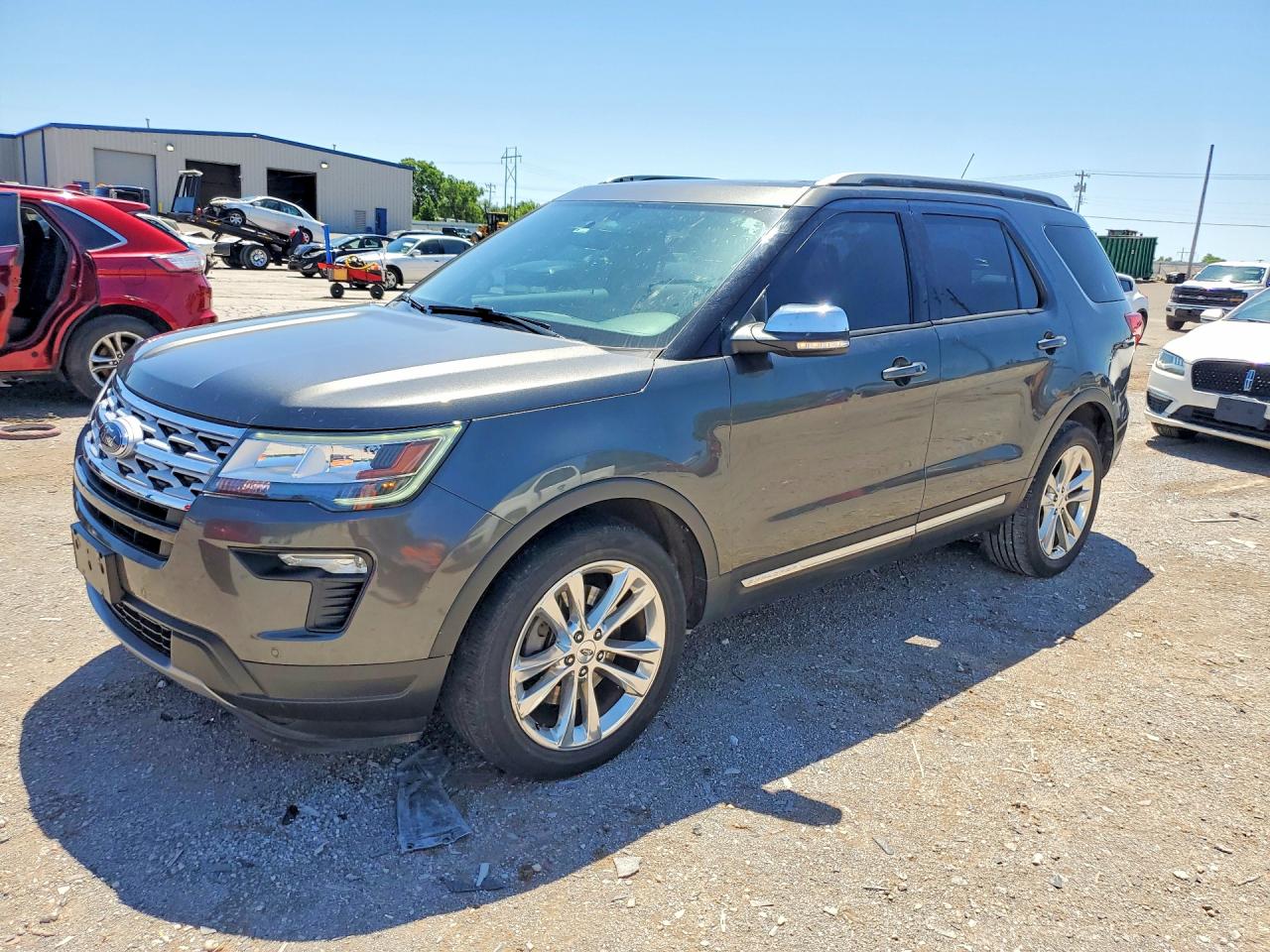 Salvage Ford Explorer Image