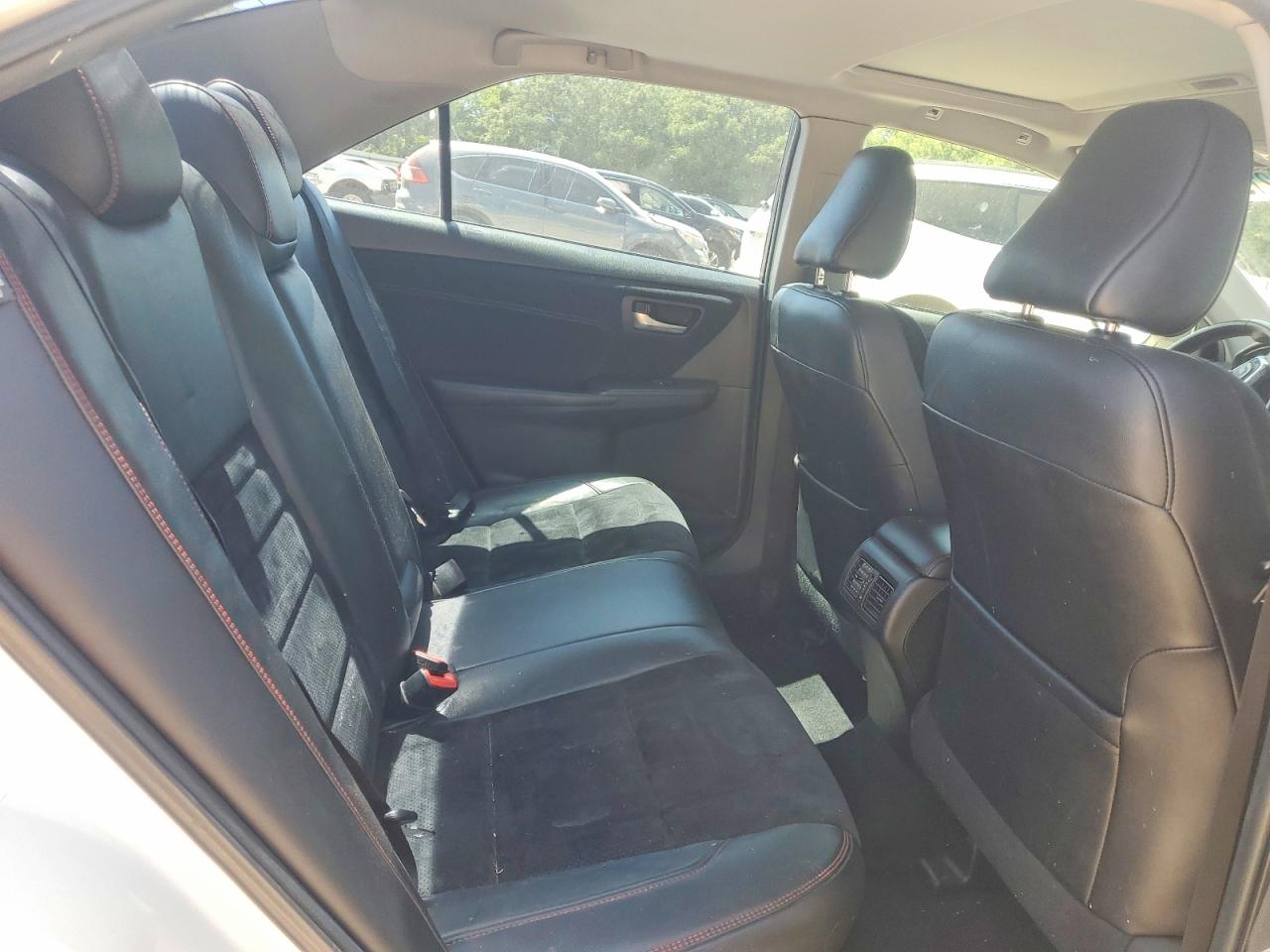 Toyota Camry Xse