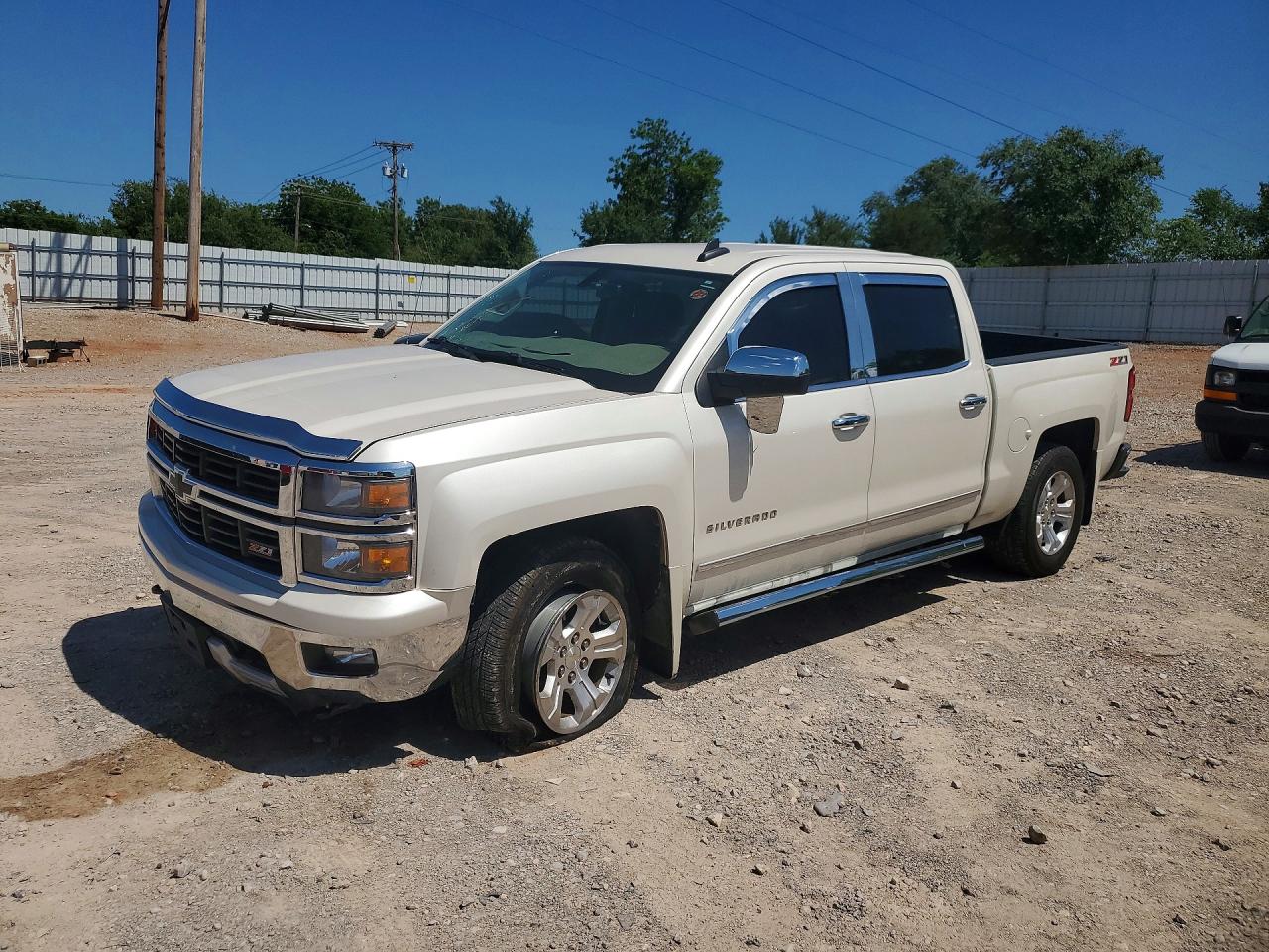 Salvage Chevrolet Silverado Image