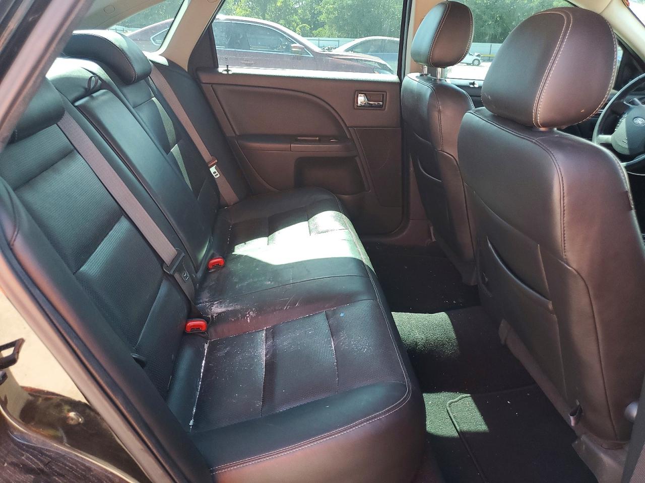 Ford Taurus Limited