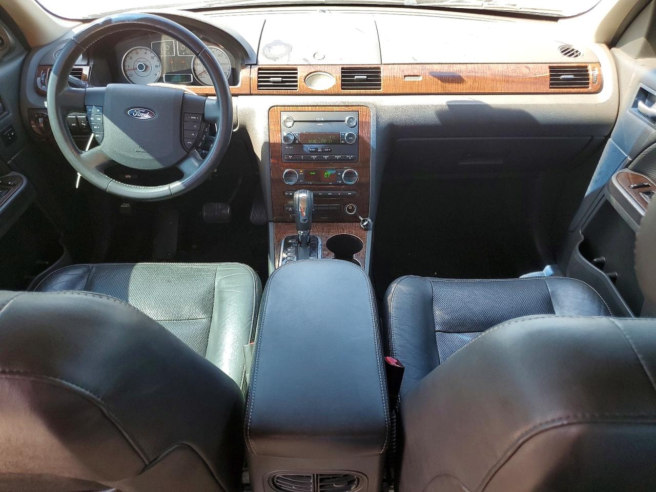 Ford Taurus Limited