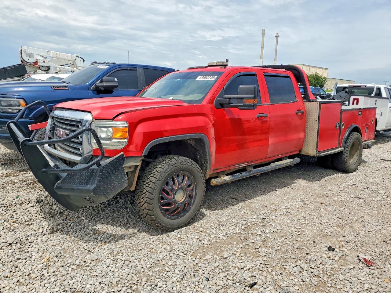 Salvage GMC Sierra Image