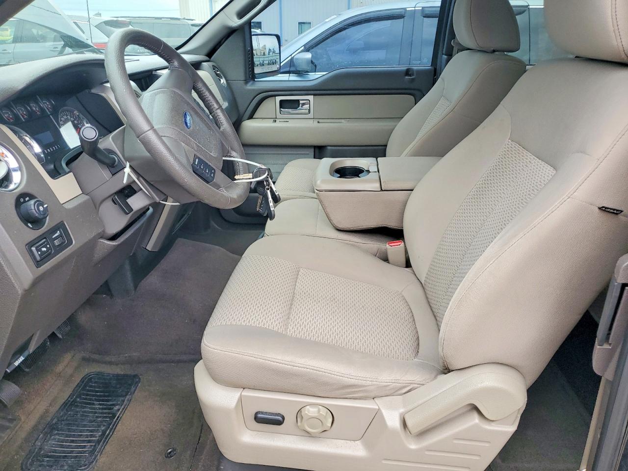 Ford F-150 Super Cab