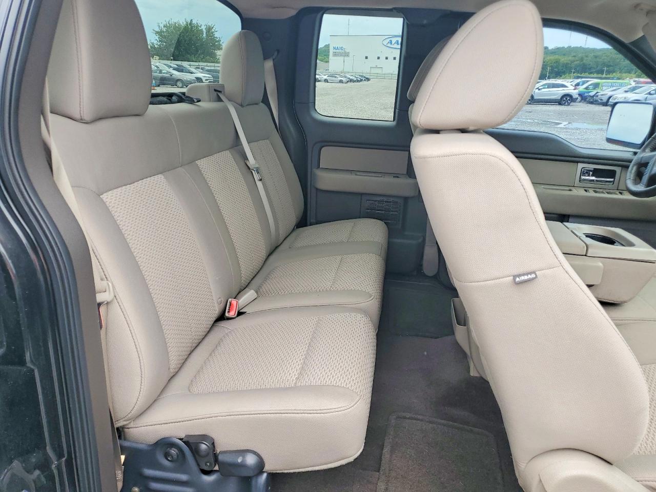 Ford F-150 Super Cab