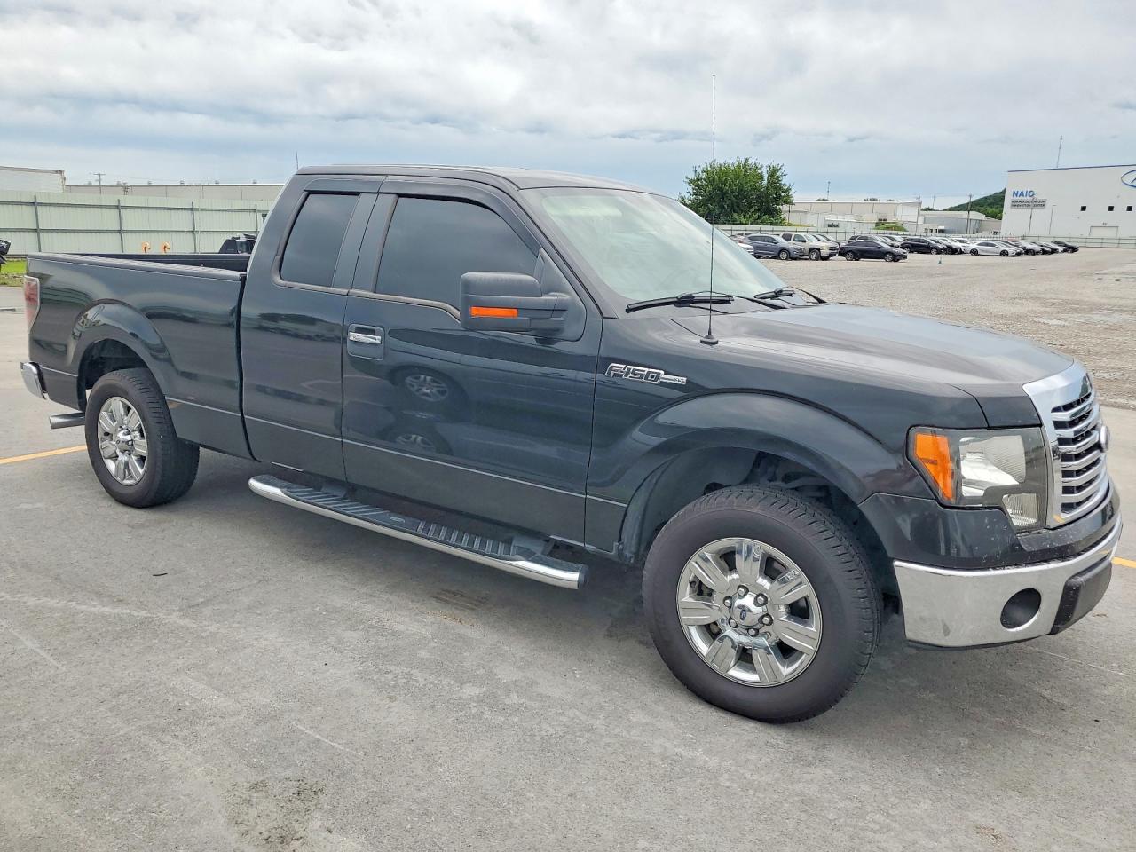 Ford F-150 Super Cab