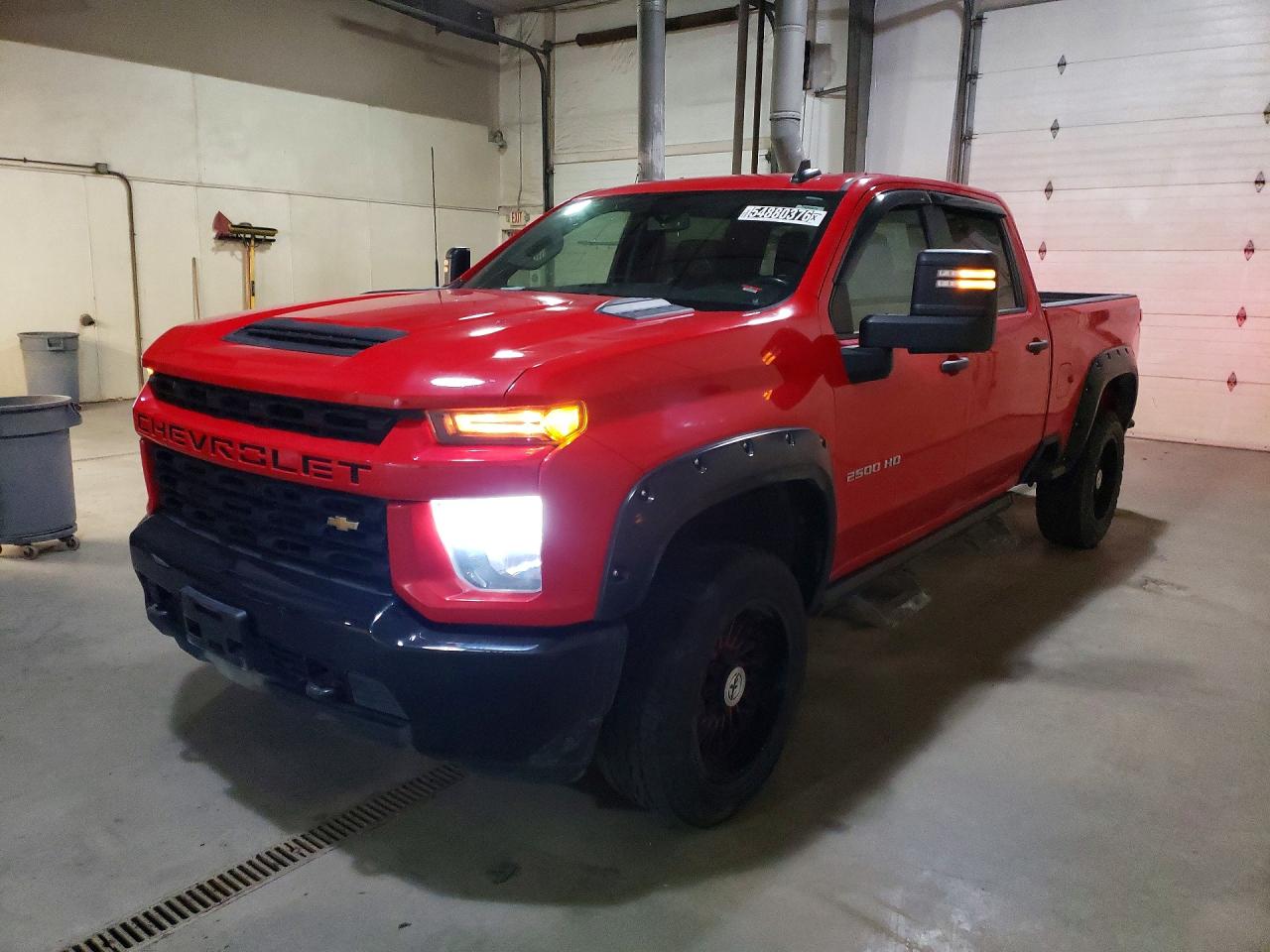 Salvage Chevrolet Silverado Image