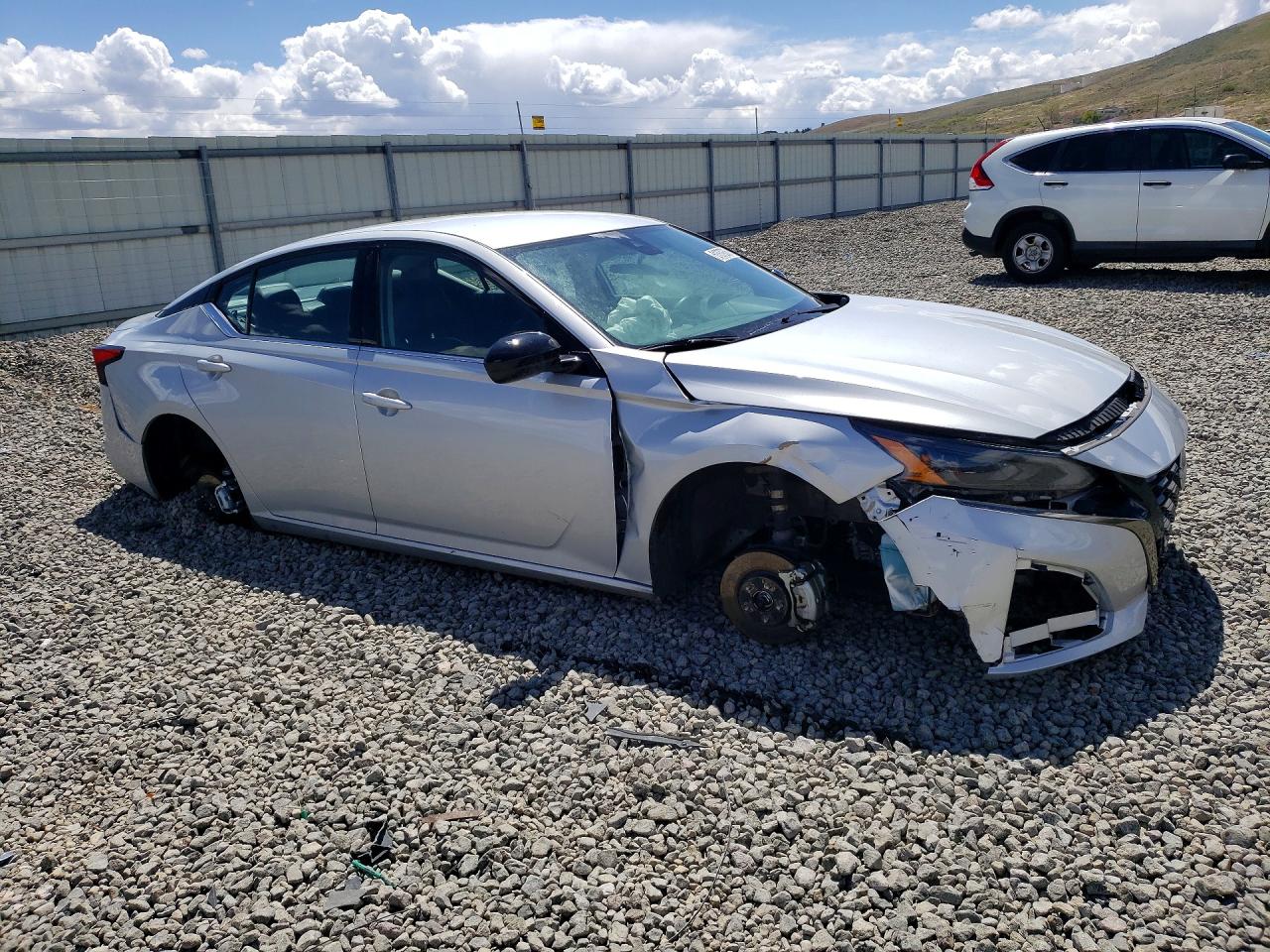 Nissan Altima Sr