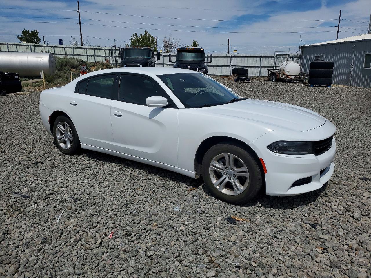Dodge Charger Sxt