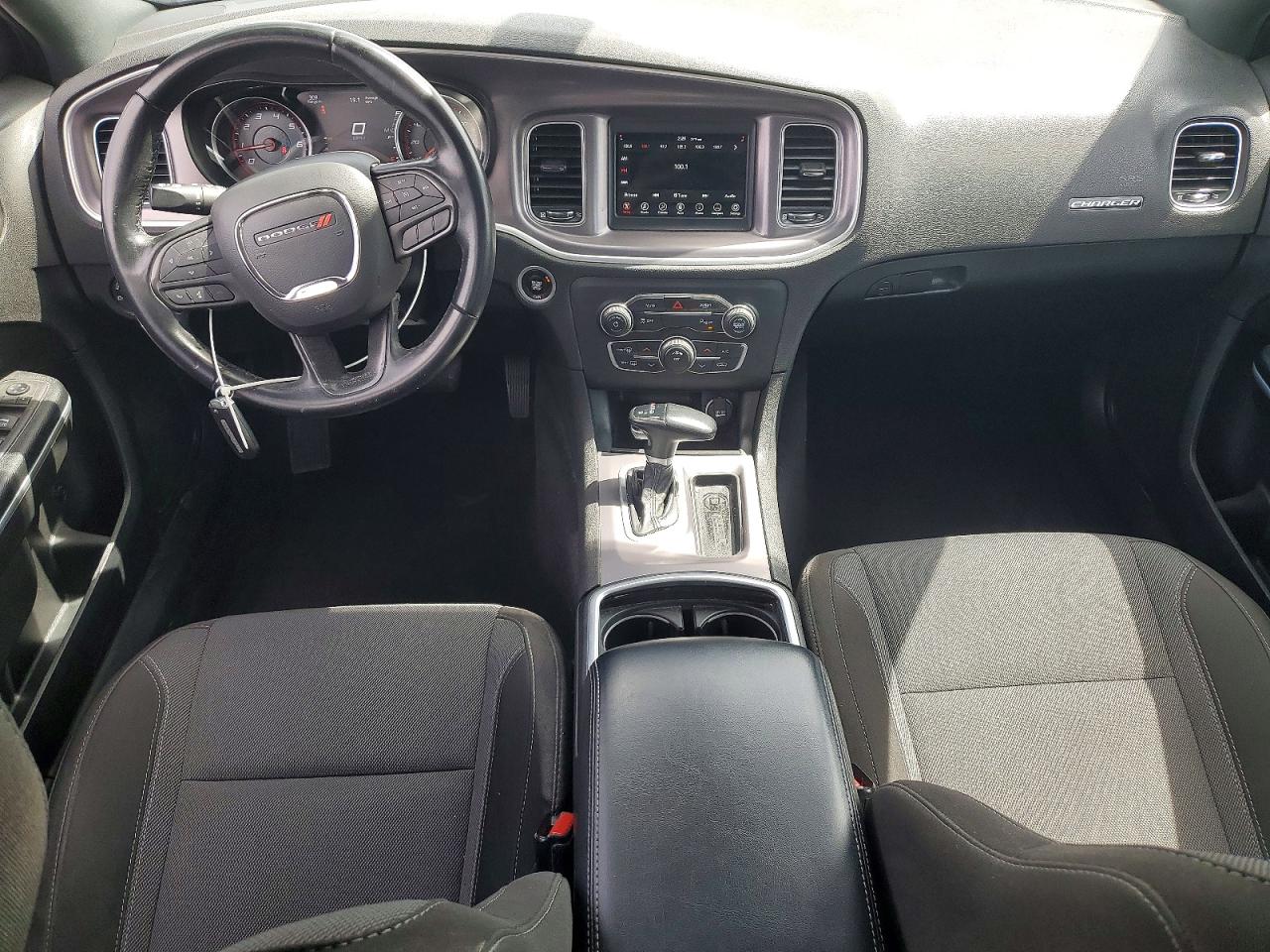 Dodge Charger Sxt
