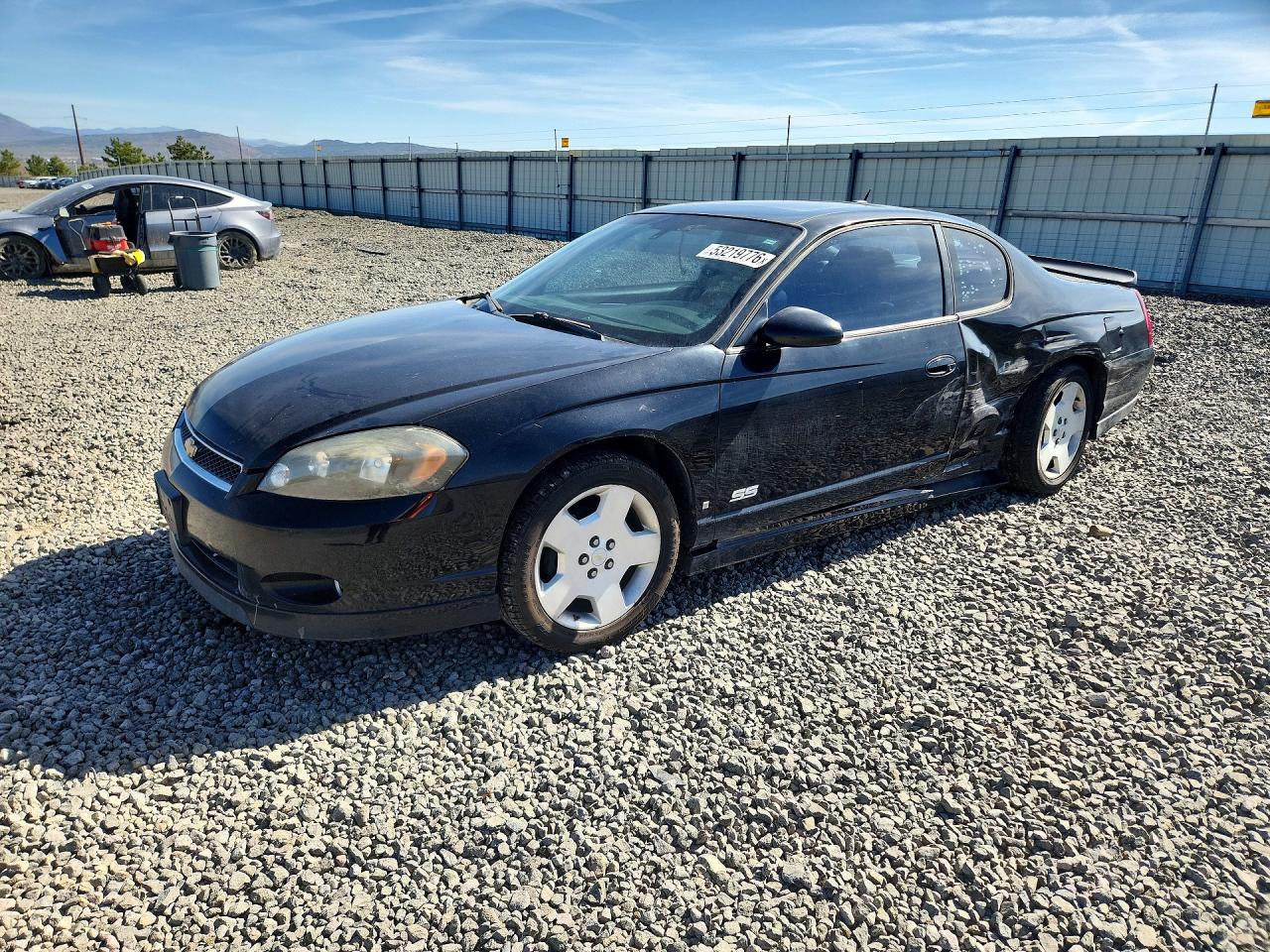 Salvage Chevrolet Monte Carlo Image