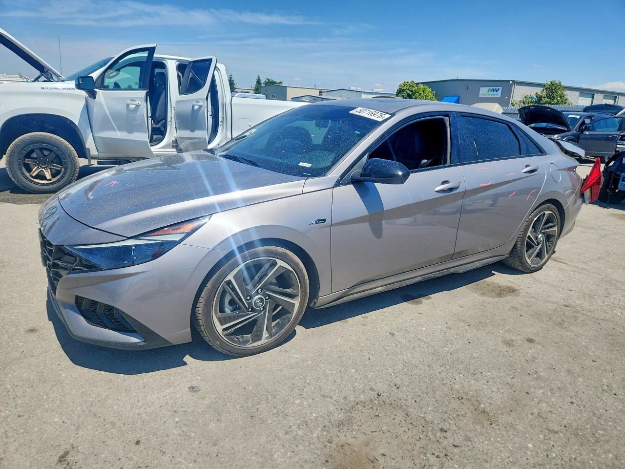 Salvage Hyundai ELANTRA Image