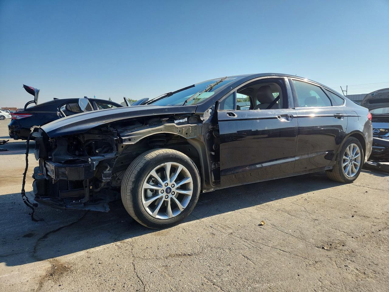 Salvage Ford Fusion Image