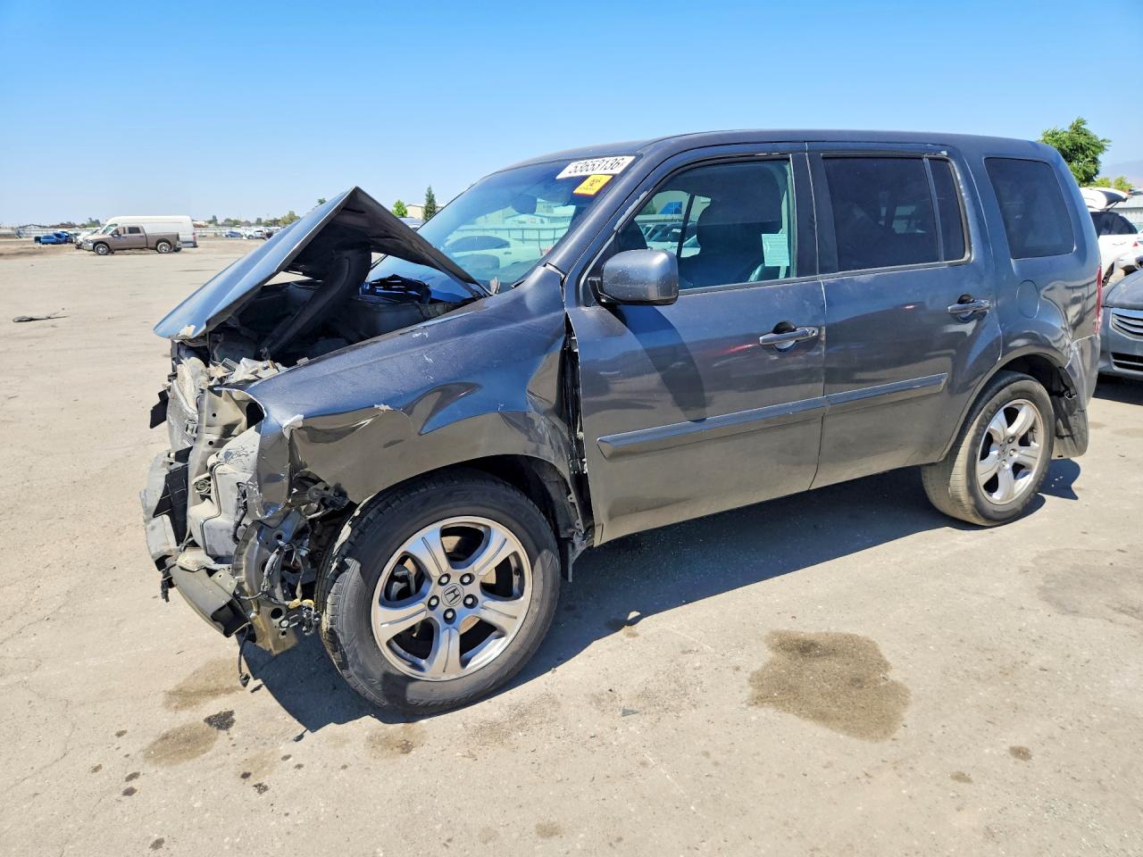 Salvage Honda Pilot Image