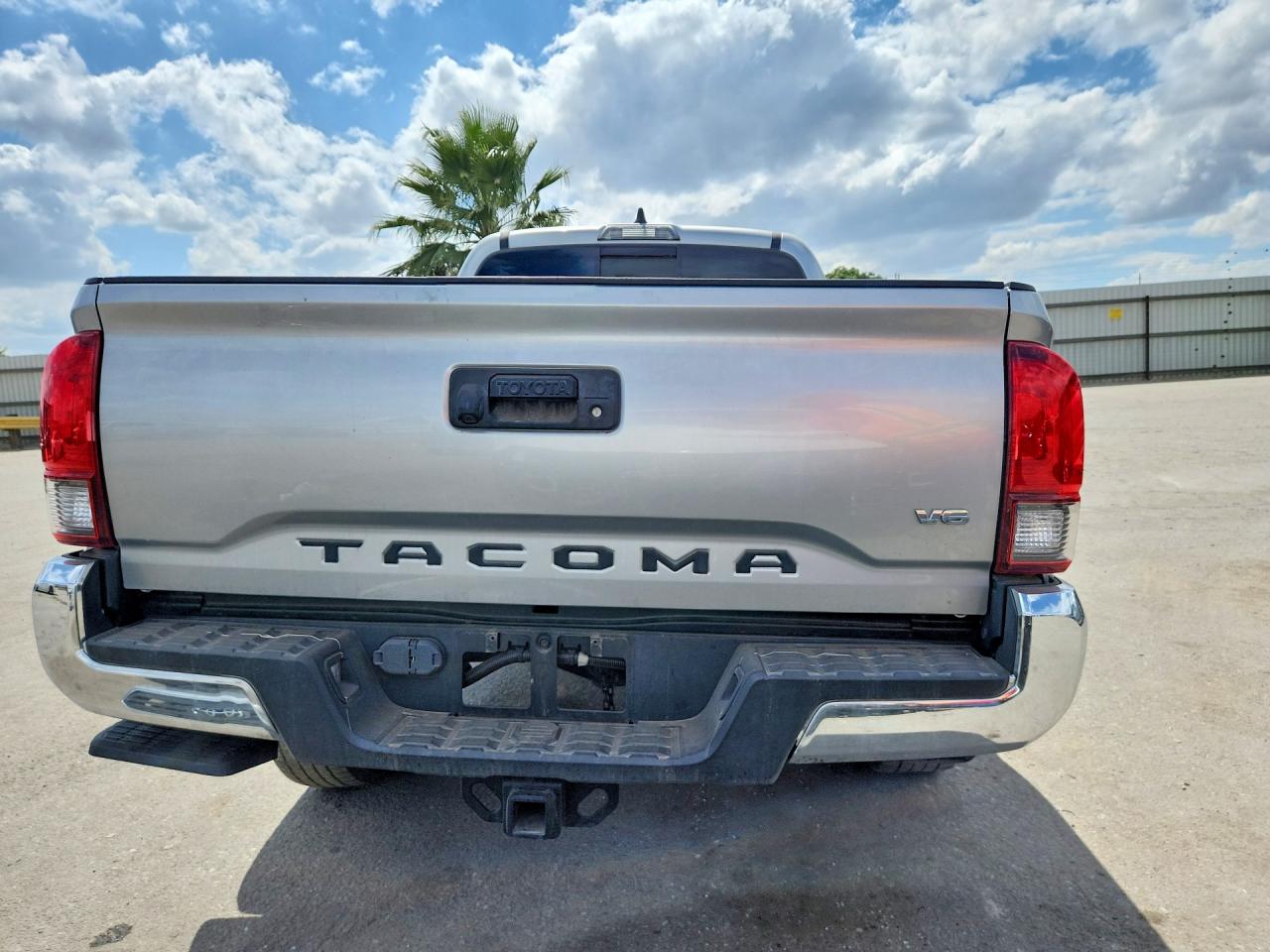 Toyota Tacoma Sr5 V6