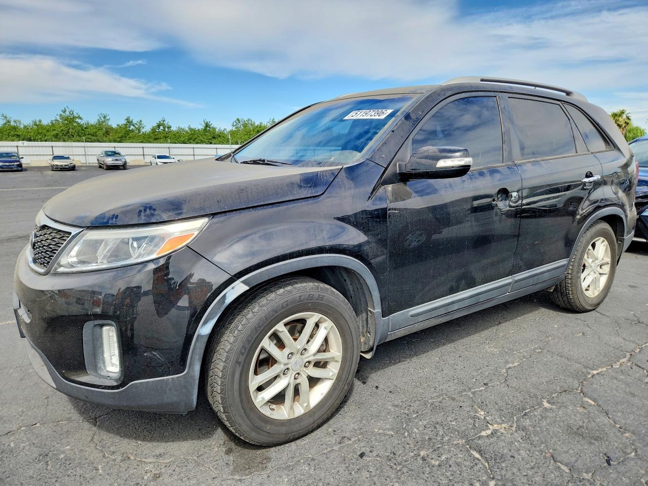 Salvage Kia Sorento Image
