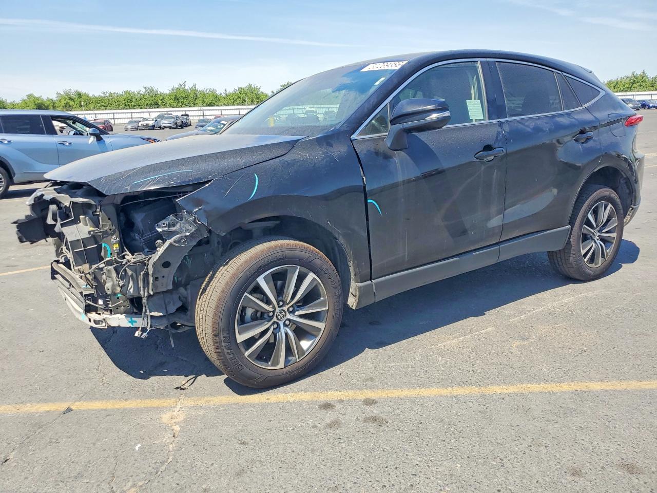 Salvage Toyota Venza Image