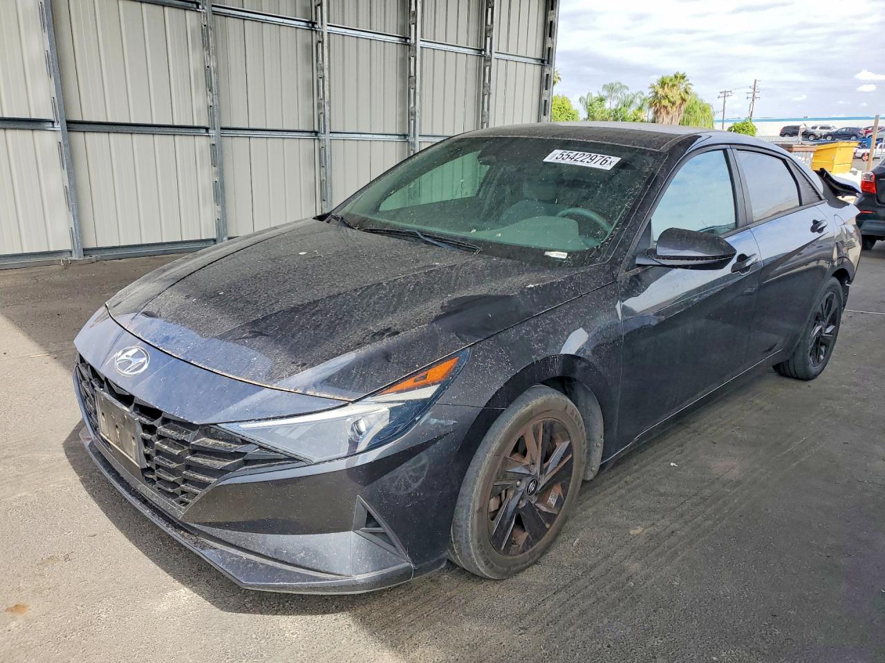 Salvage Hyundai ELANTRA Image