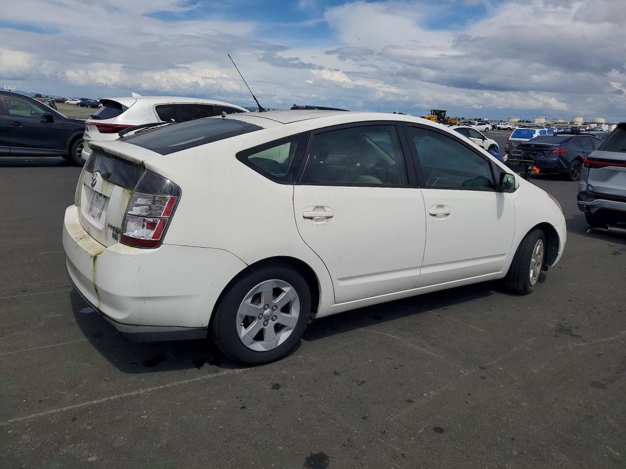 Toyota Prius Base