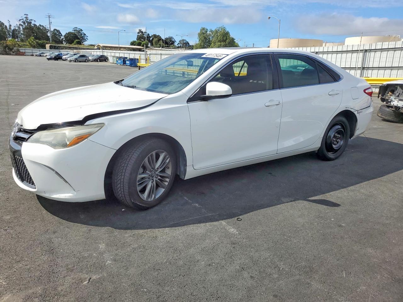 Salvage Toyota Camry Image