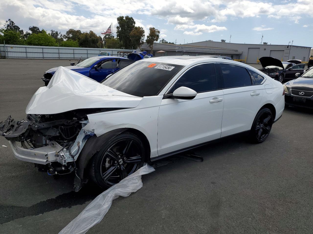 Salvage Honda Accord Image