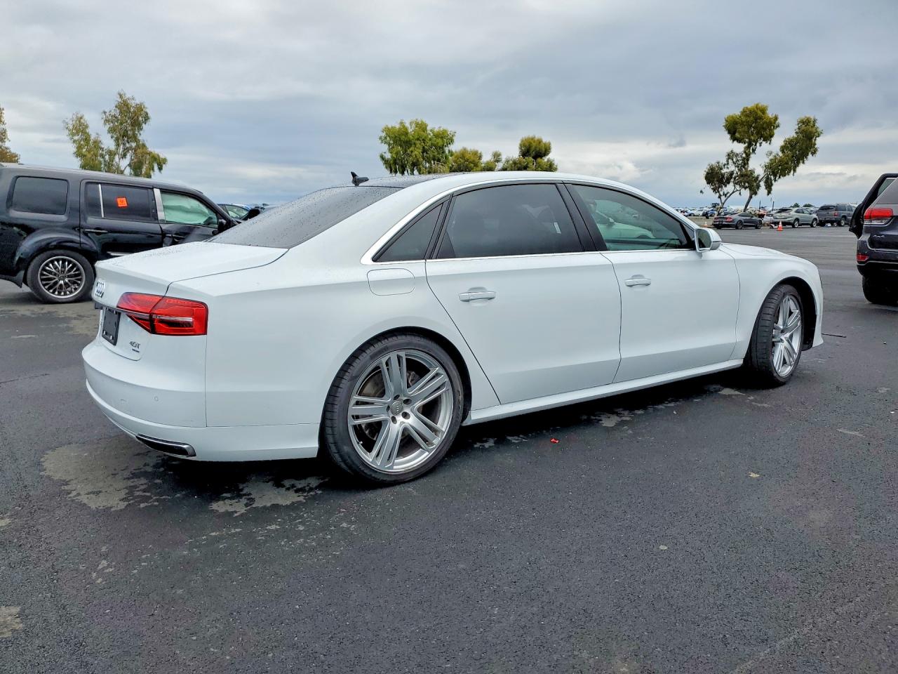 Audi A8 L Quattro