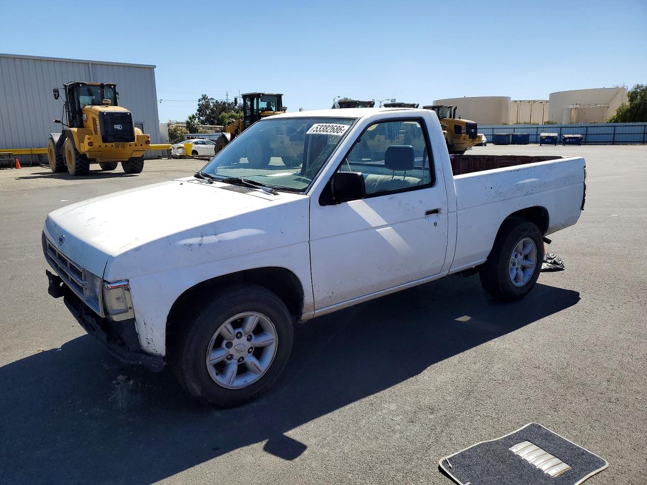 Salvage Nissan Navara Image
