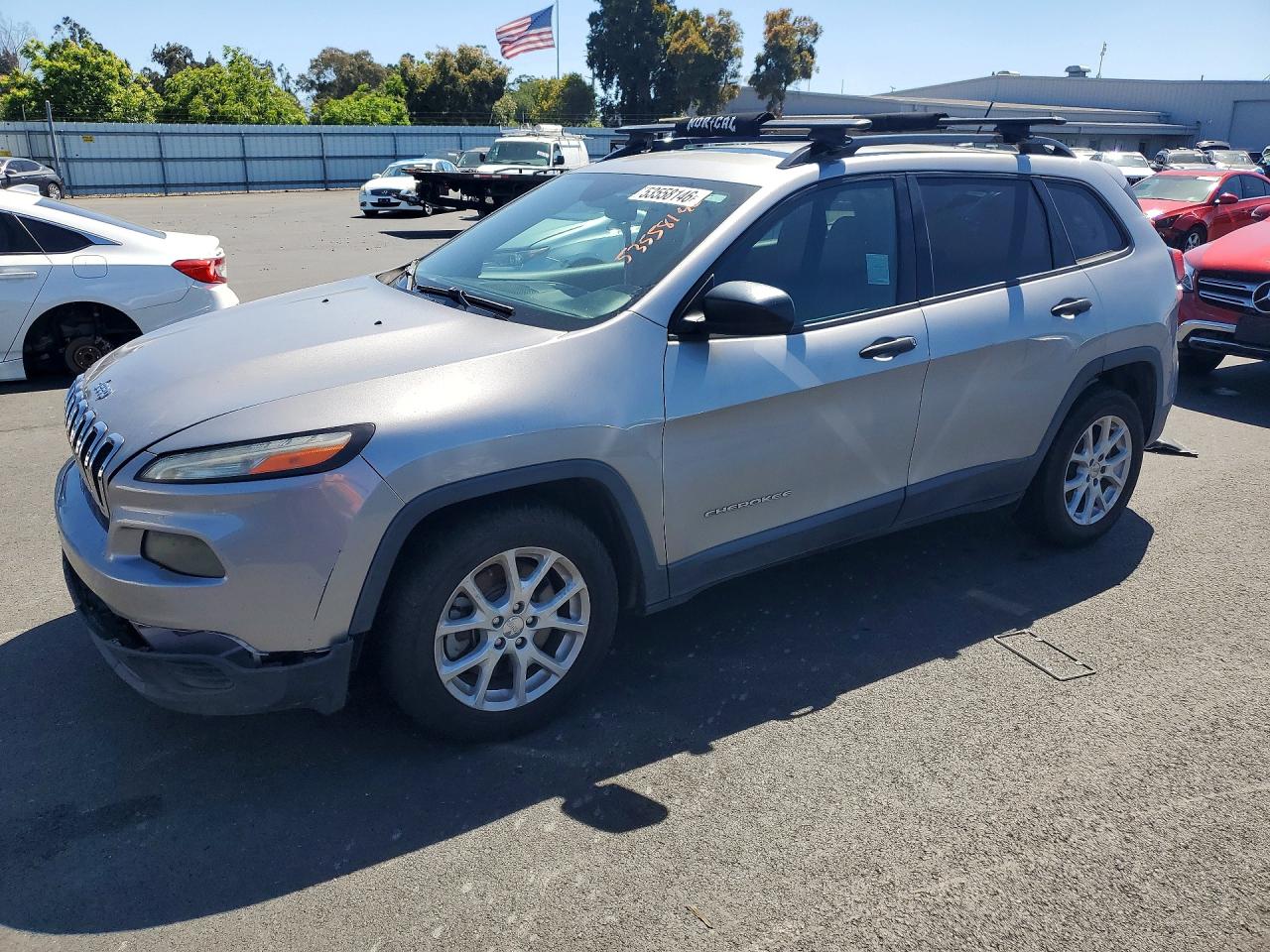 Salvage Jeep Cherokee Image