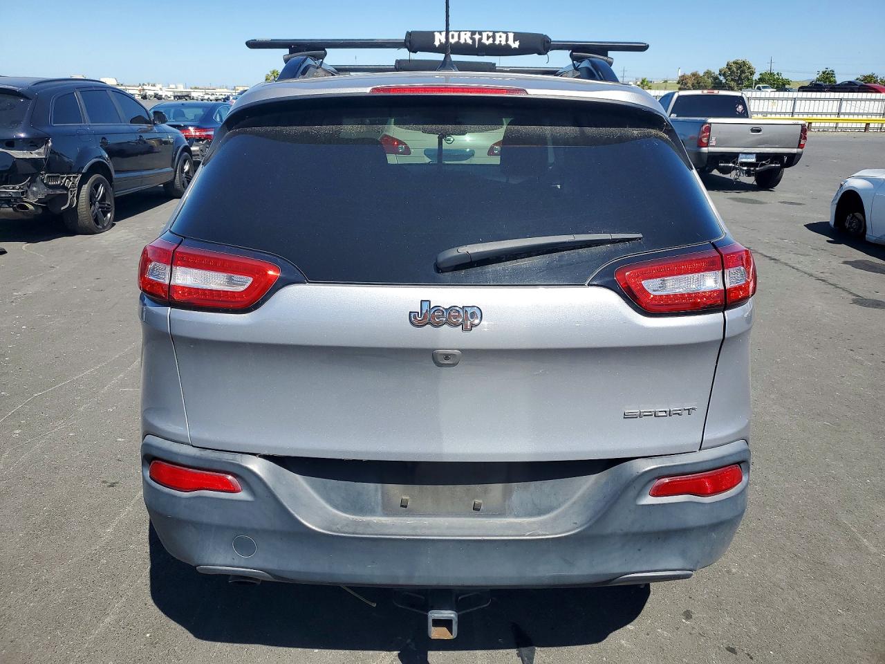 Jeep Cherokee Sport