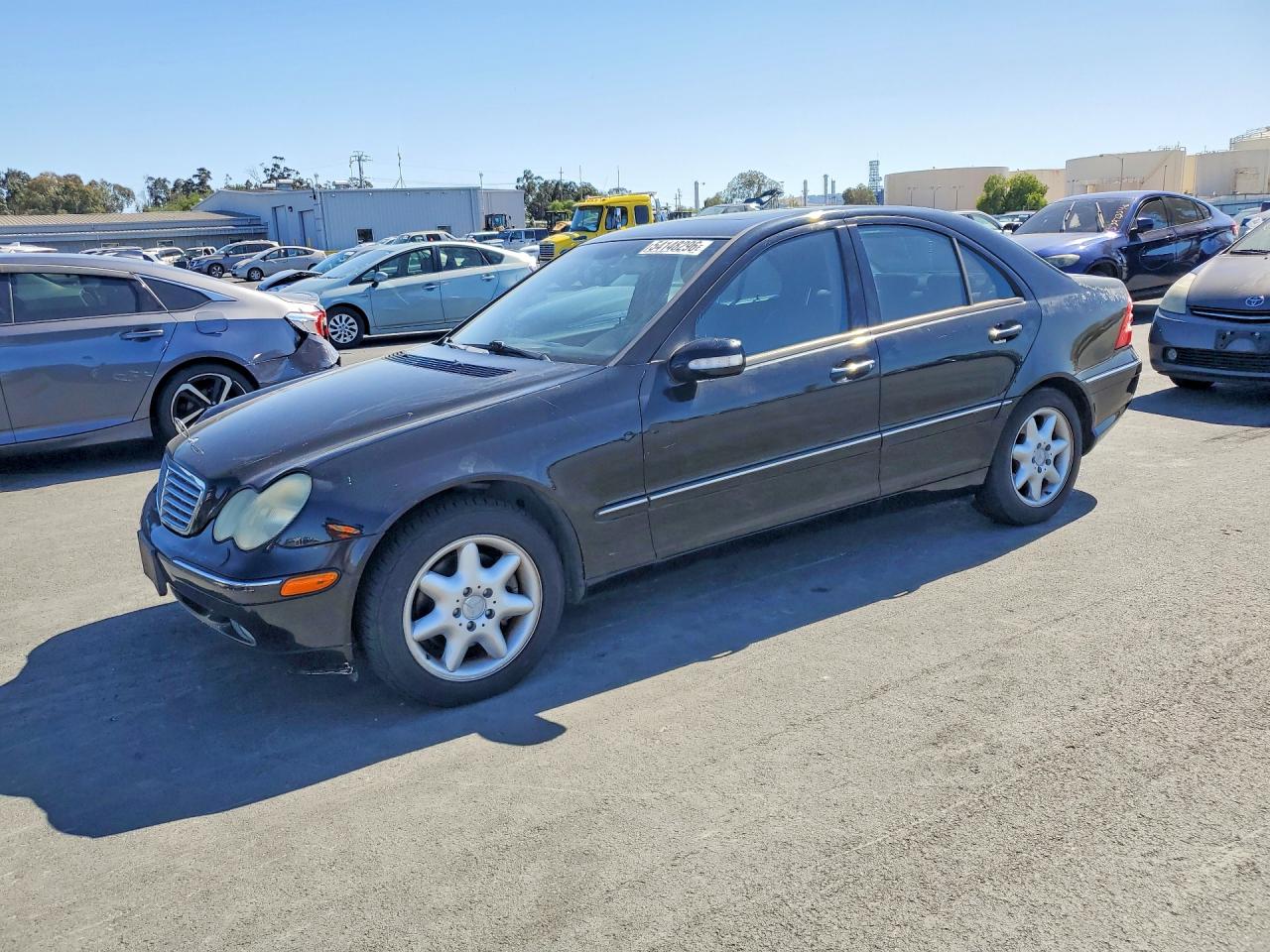 Salvage Mercedes-Benz C-Class Image