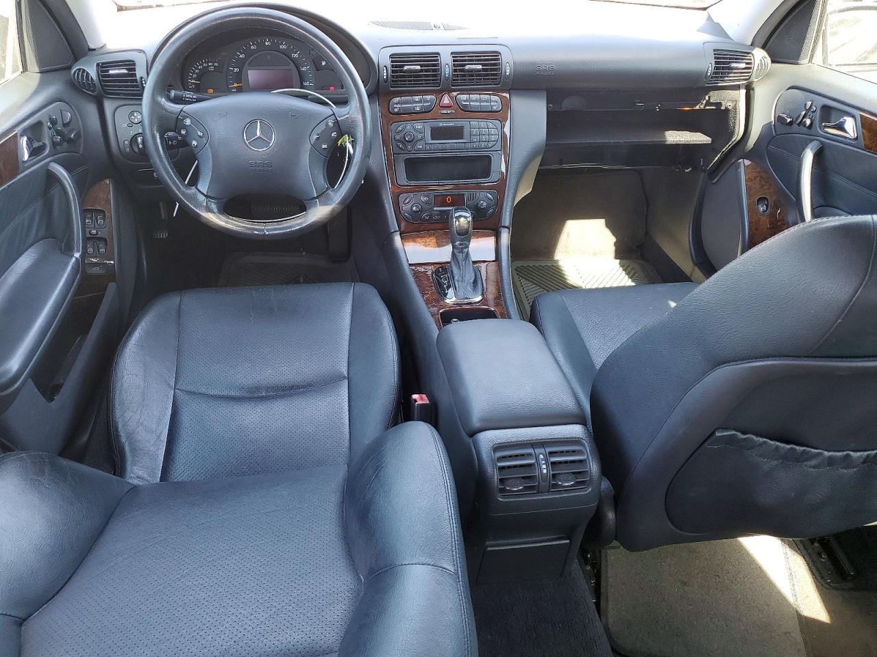 Mercedes-Benz C-Class 320
