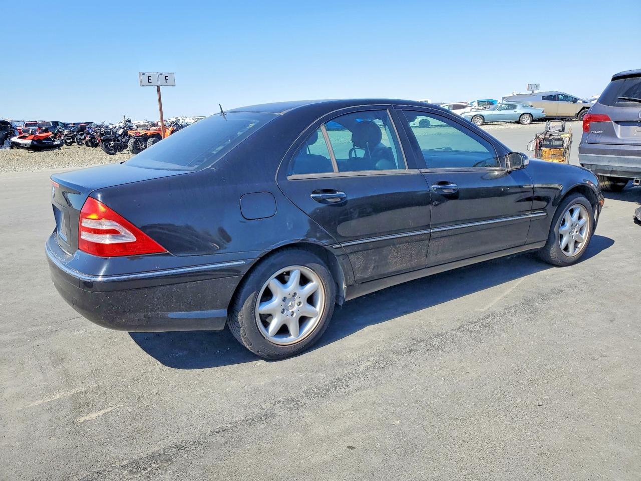 Mercedes-Benz C-Class 320