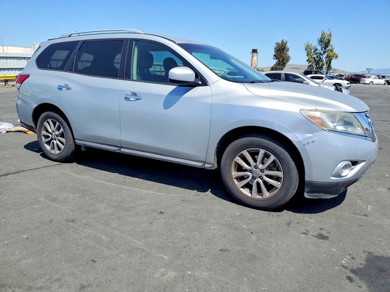 Nissan Pathfinder S