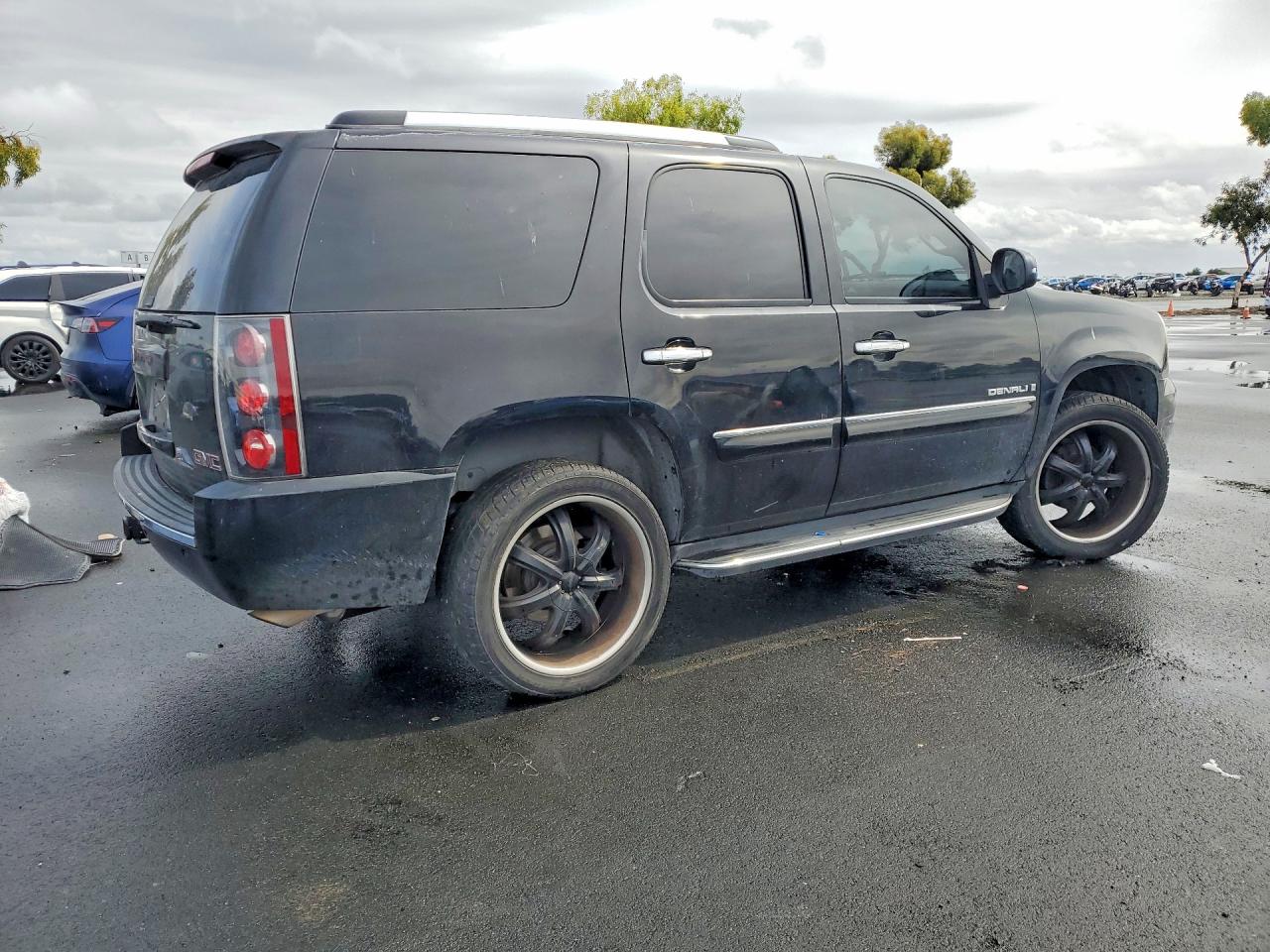 GMC Yukon Denali