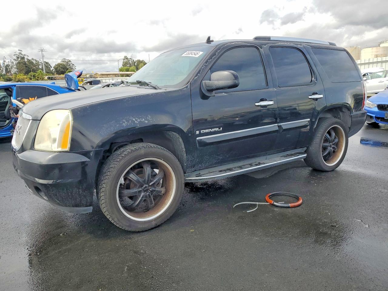Salvage GMC Yukon Image