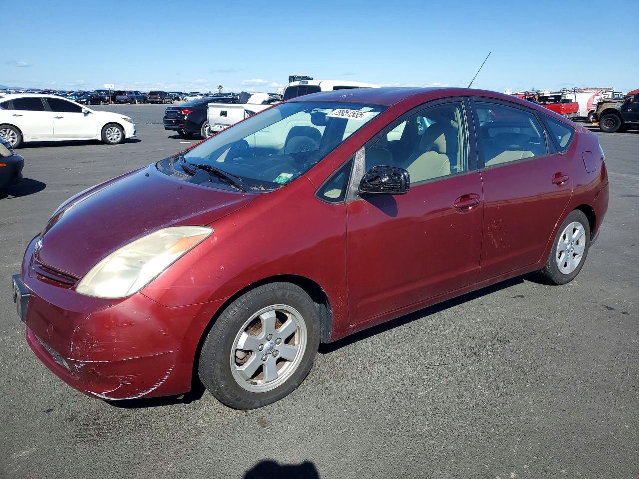 Salvage Toyota Prius Image