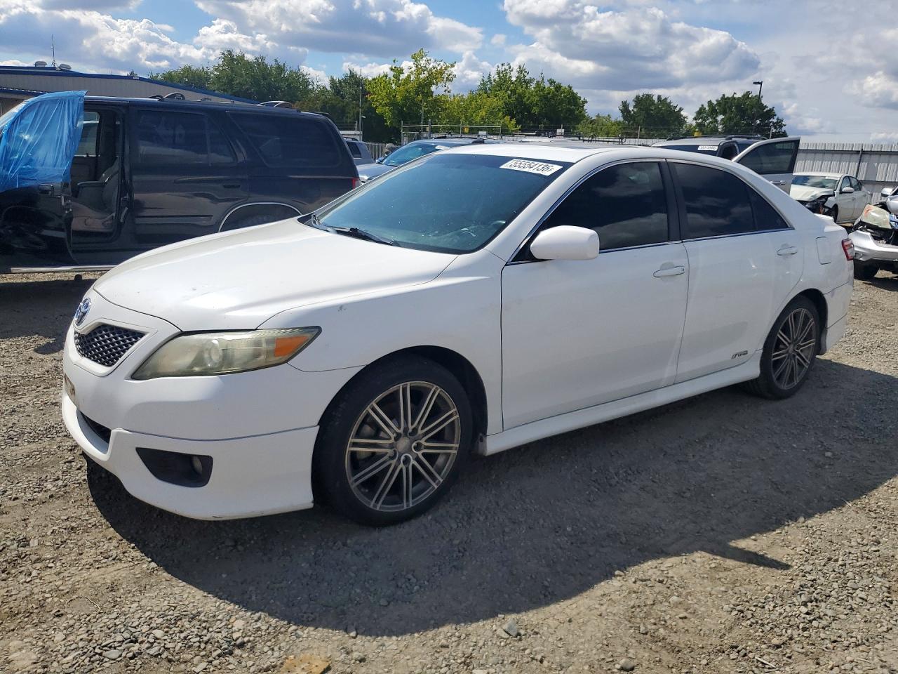 Salvage Toyota Camry Image