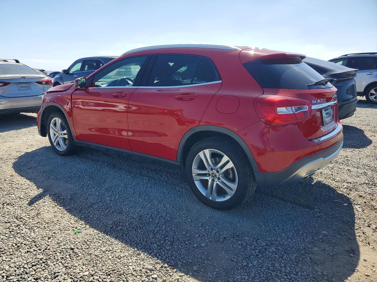 Mercedes-Benz GLA 250 4matic