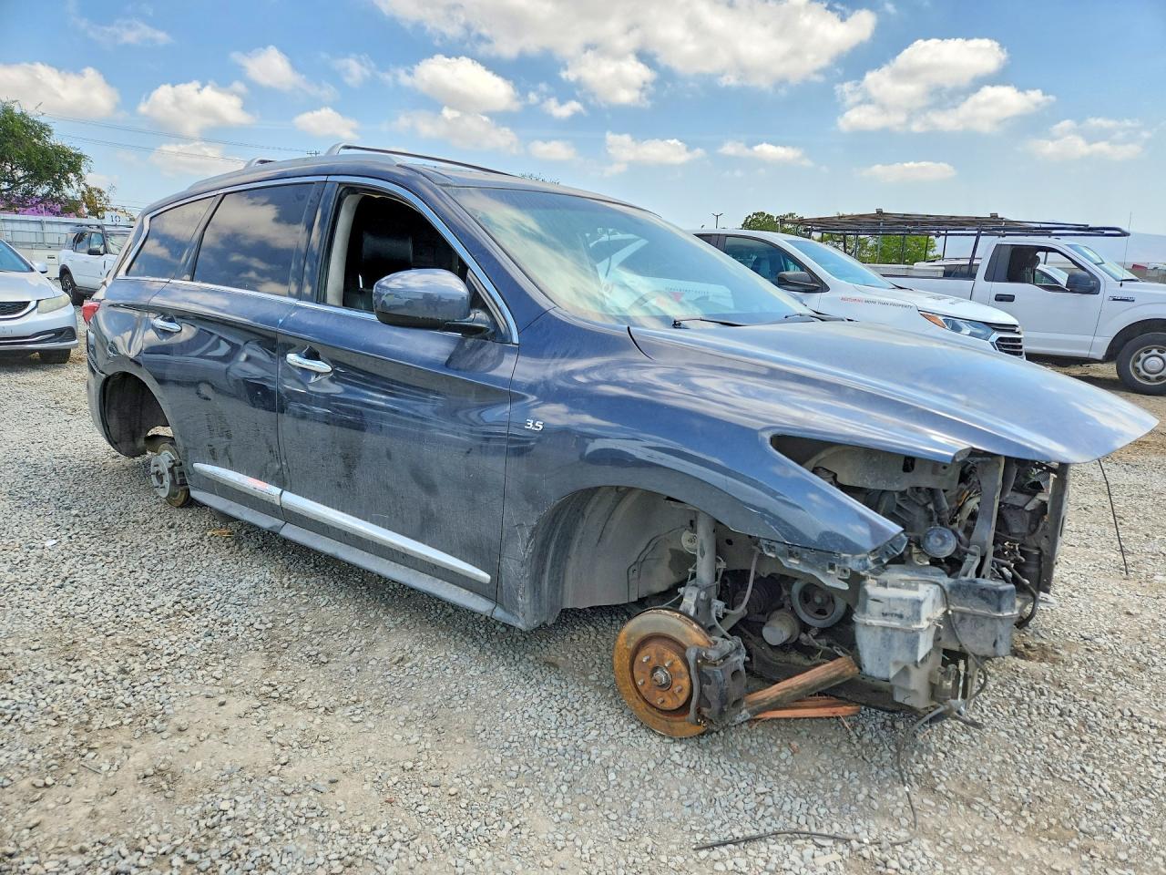 INFINITI Qx