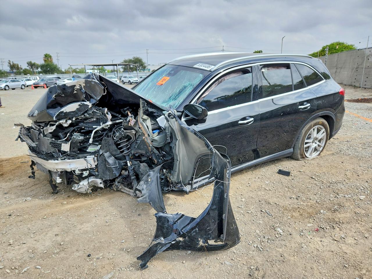 Salvage Mercedes-Benz GLC Image