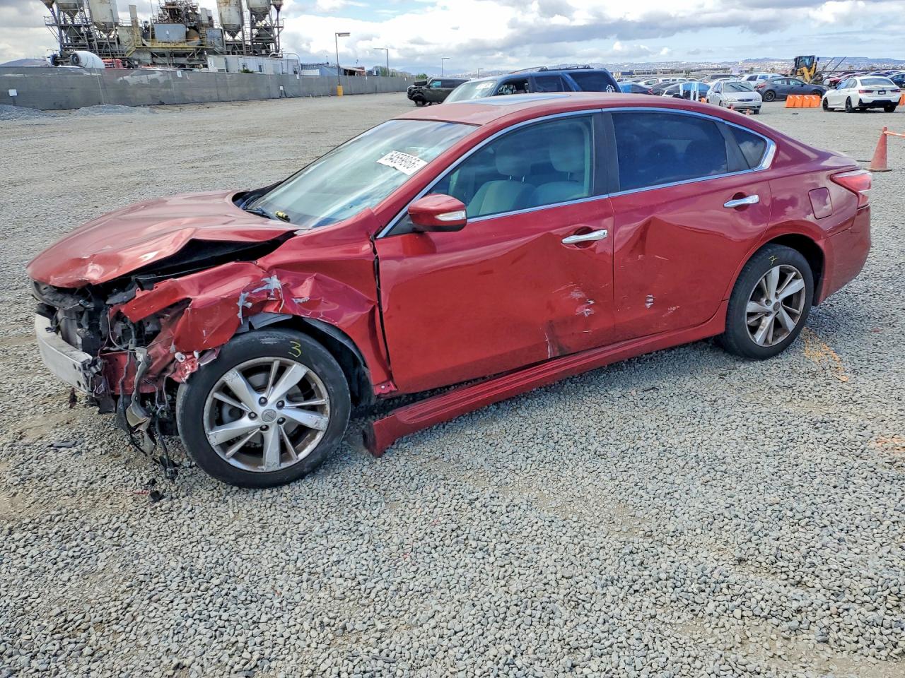 Salvage Nissan Altima Image