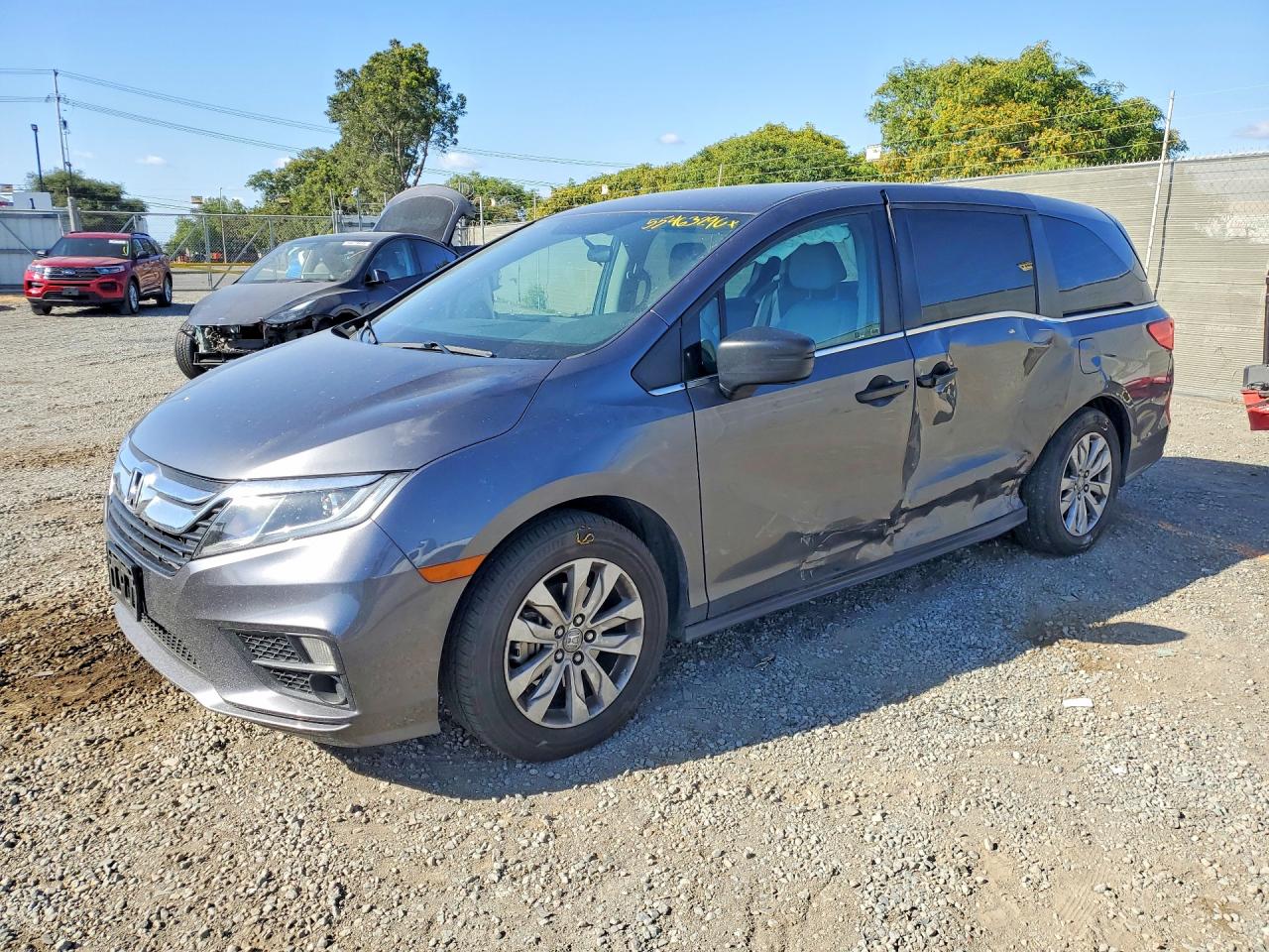 Salvage Honda Odyssey Image
