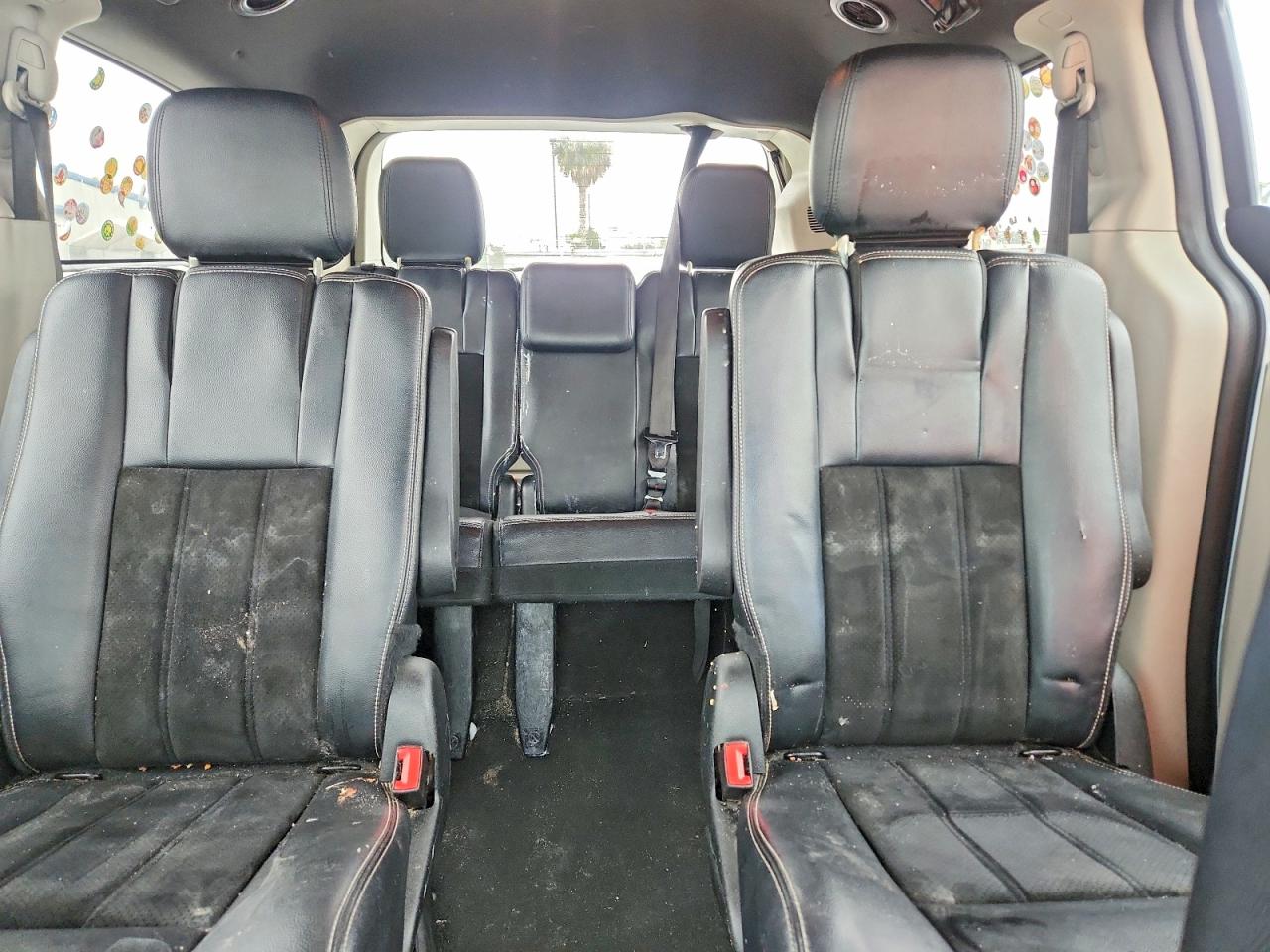 Dodge Caravan Sxt