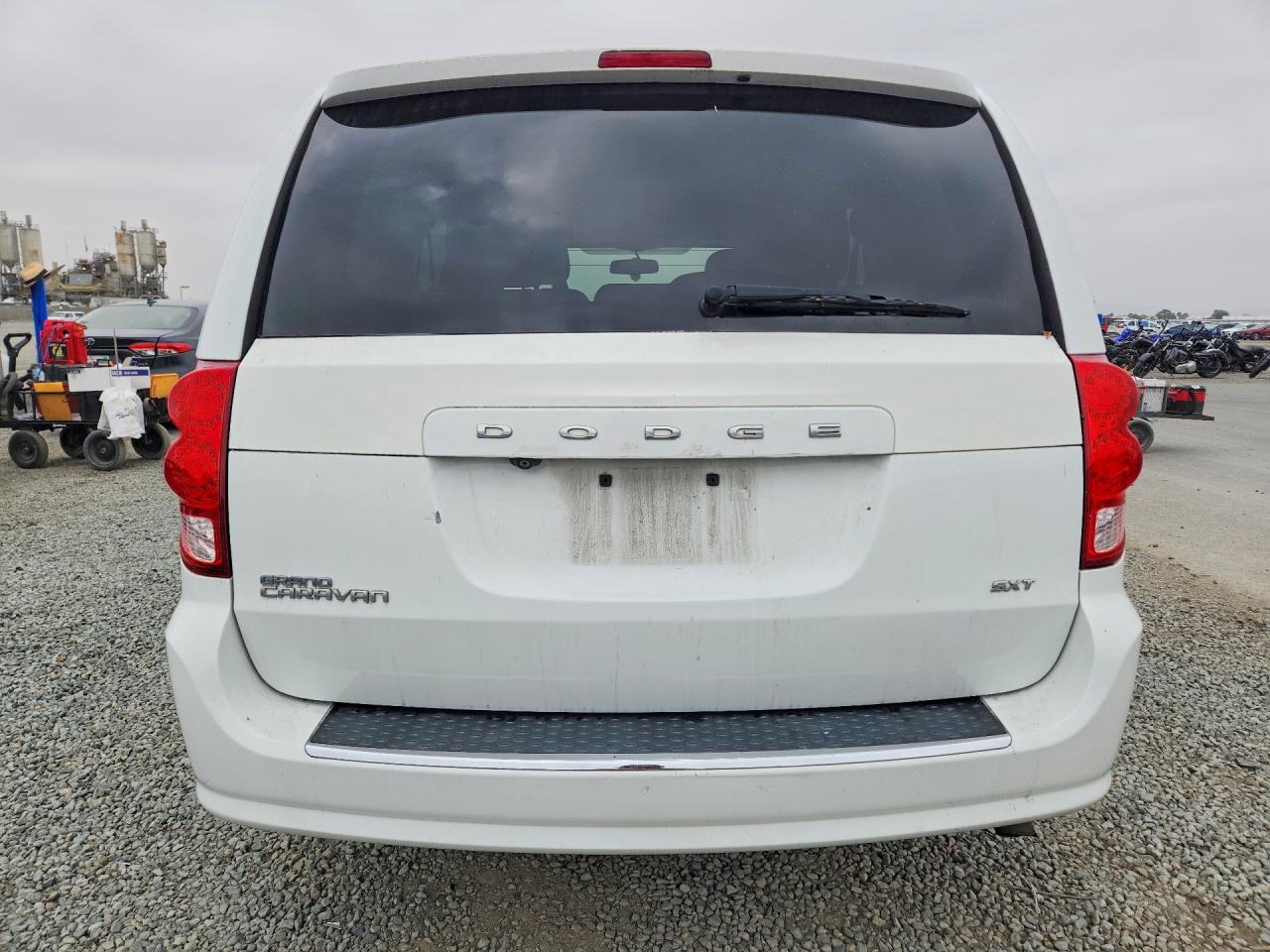 Dodge Caravan Sxt