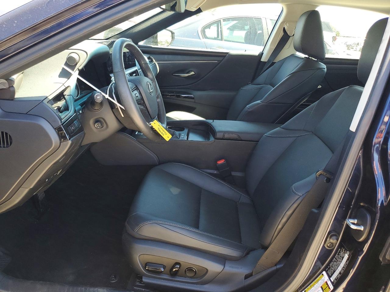 Lexus Es Base