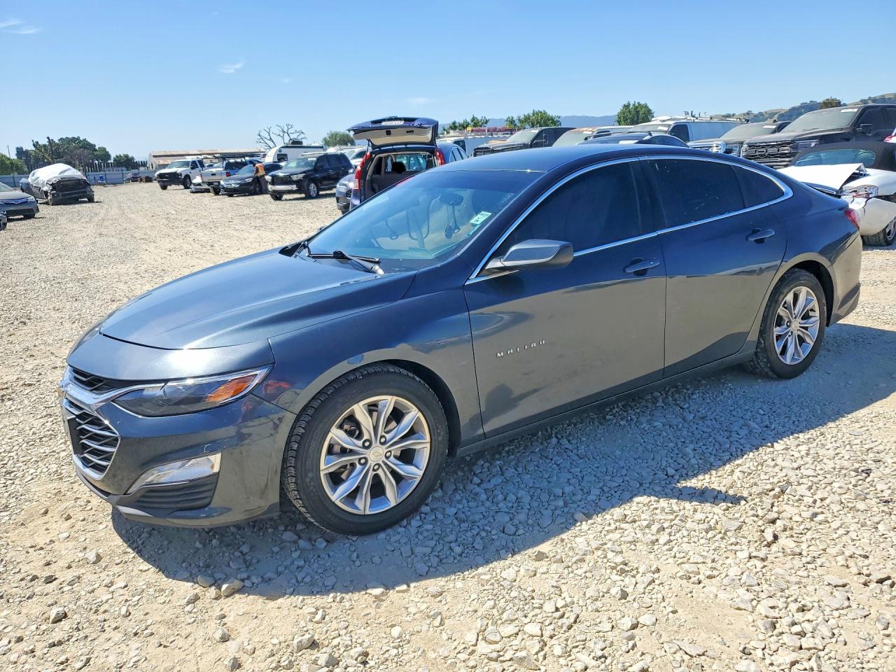 Salvage Chevrolet Malibu Image